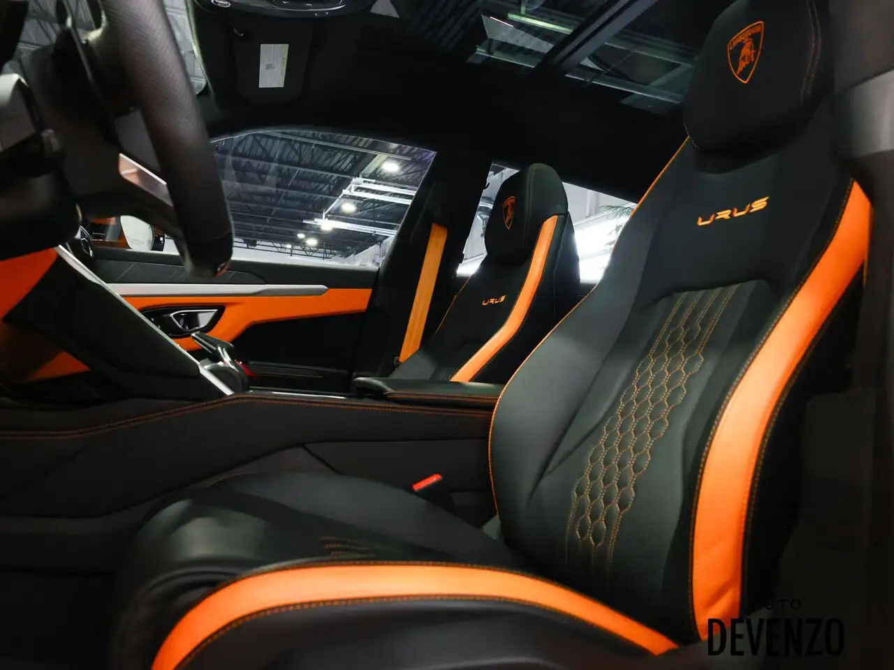 Lamborghini Urus - Image 13