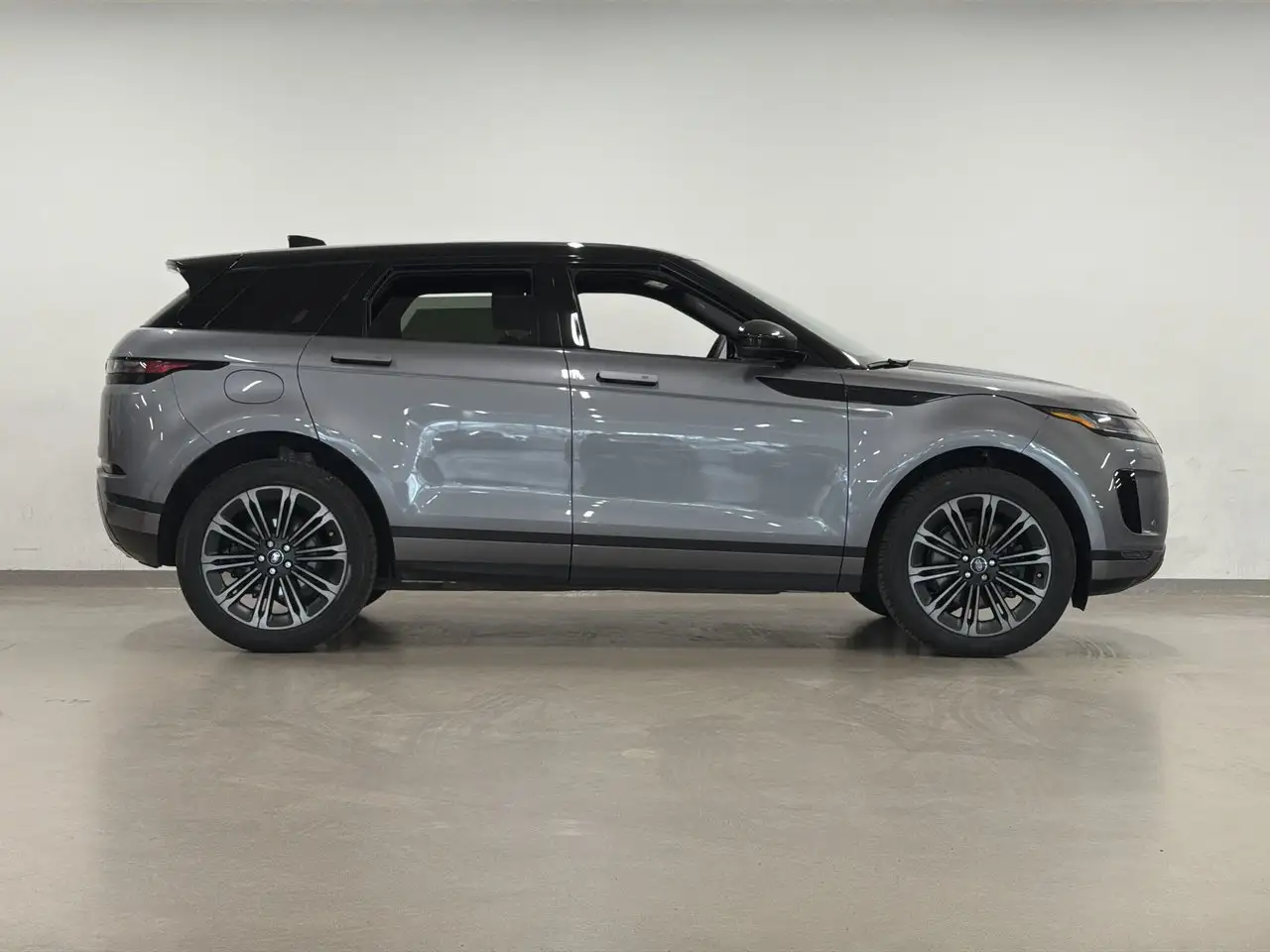 Land Rover Range Rover Evoque - Image 11