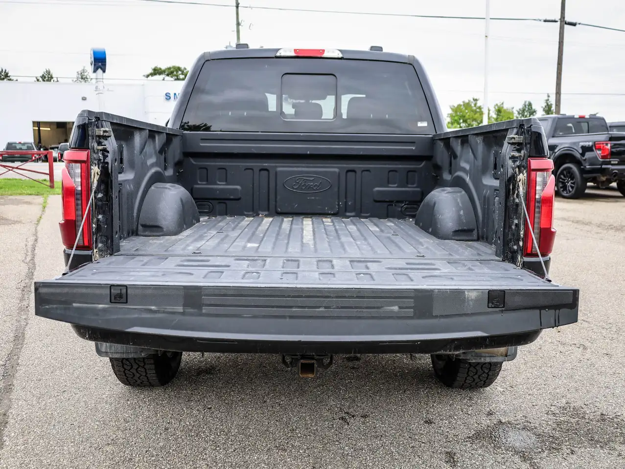 Ford F-150 - Image 25