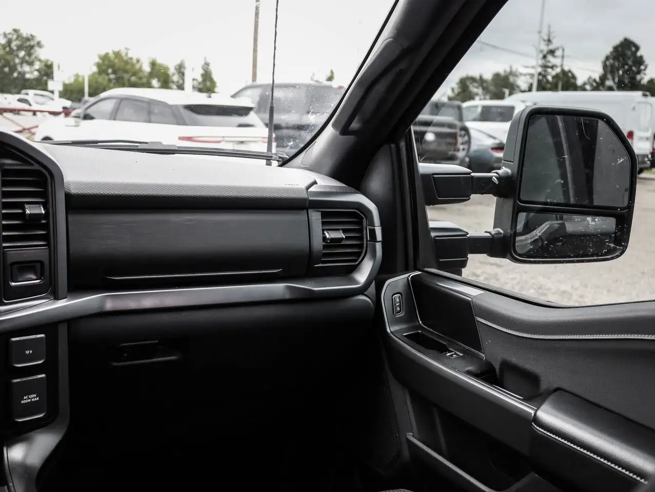 Ford F-150 - Image 23