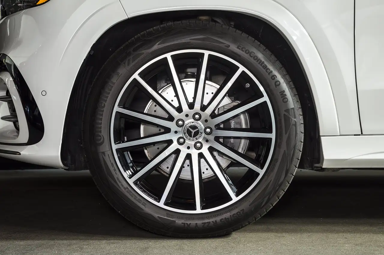 Mercedes-Benz GLS - Image 9