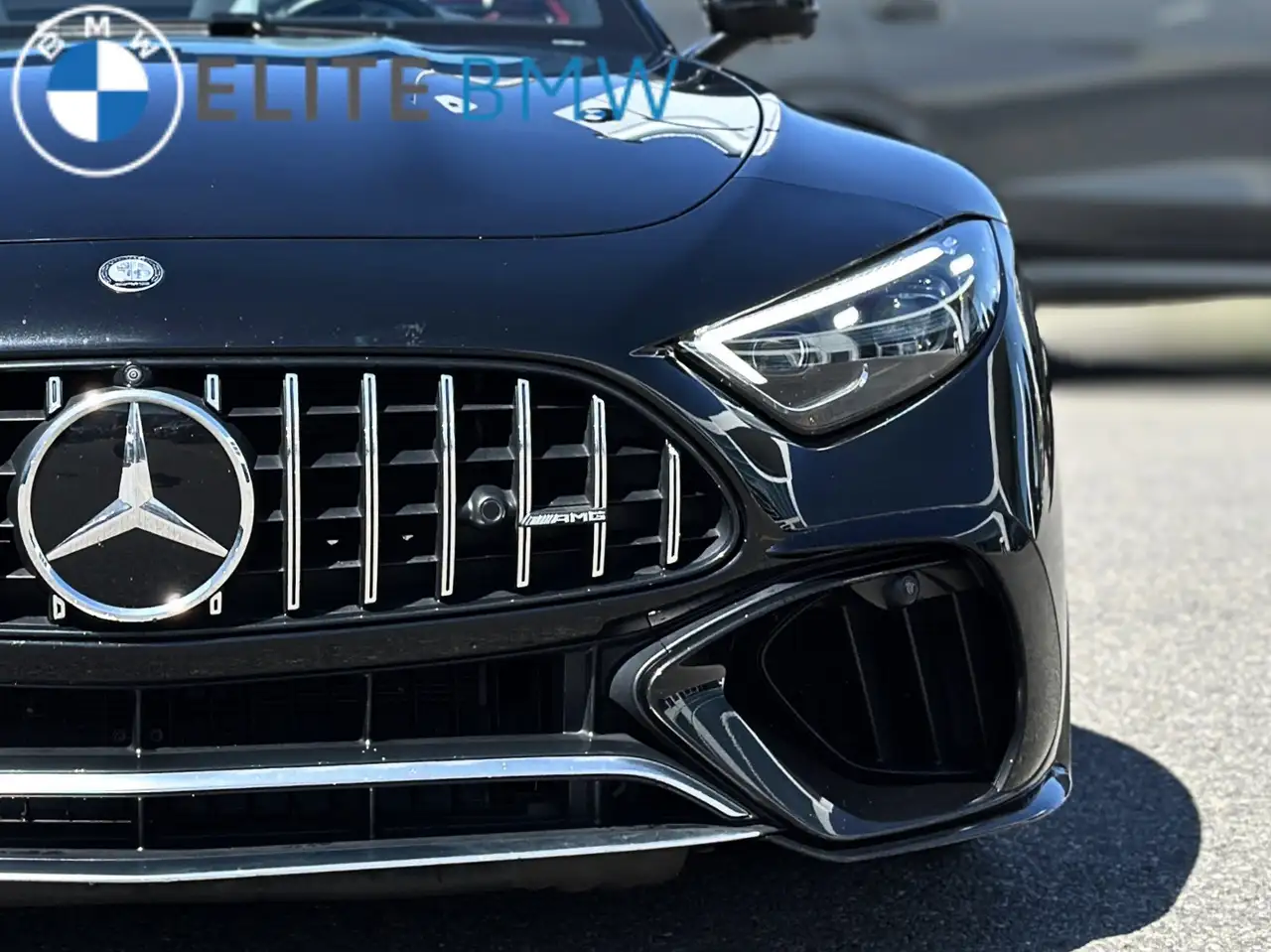 Mercedes-Benz SL - Image 26