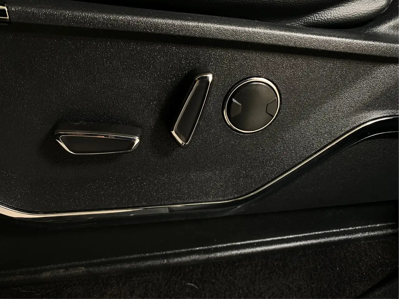 Ford F-150 - Image 28