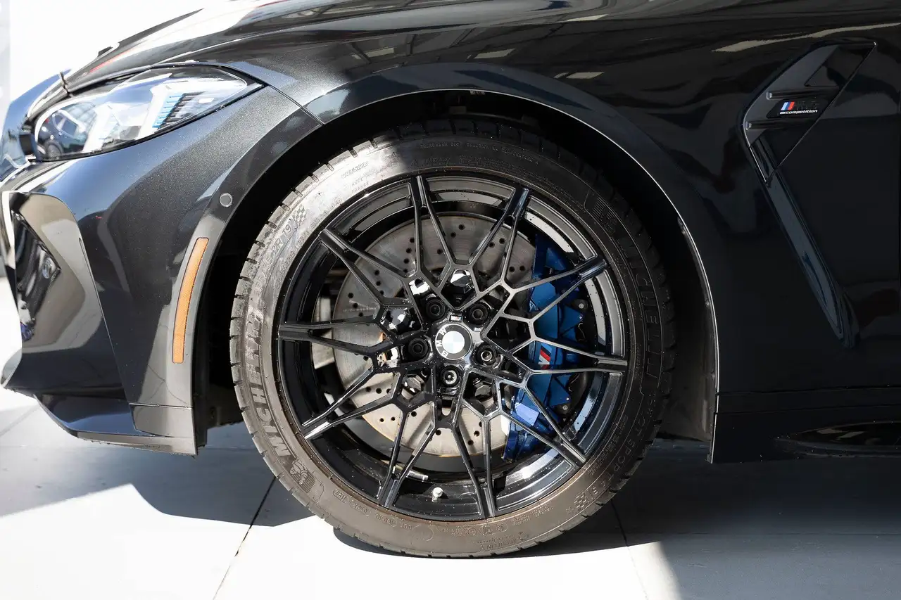 BMW M4 - Image 7