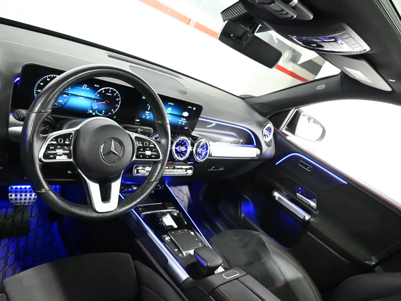 Mercedes-Benz GLB - Image 10