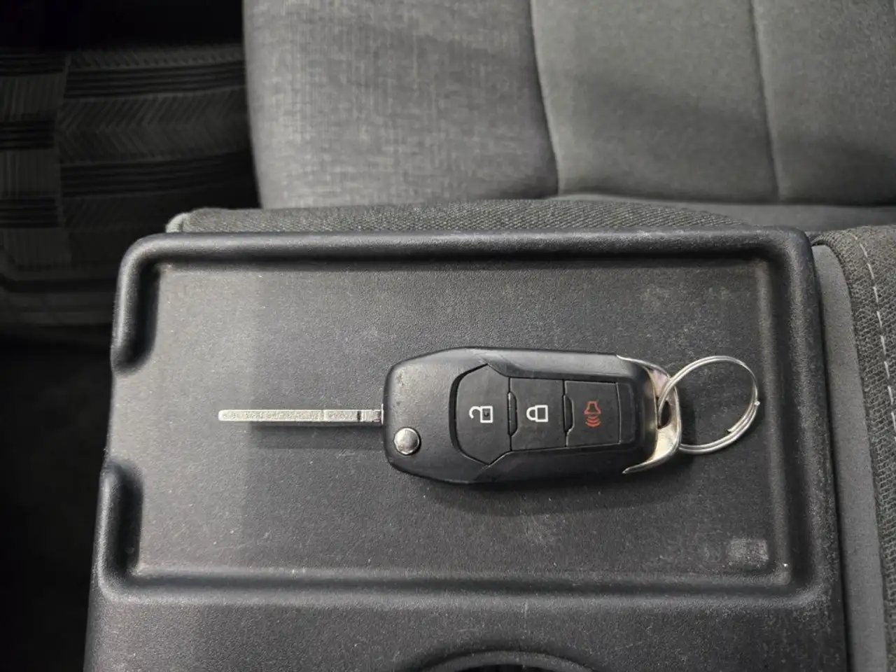 Ford F-150 - Image 28