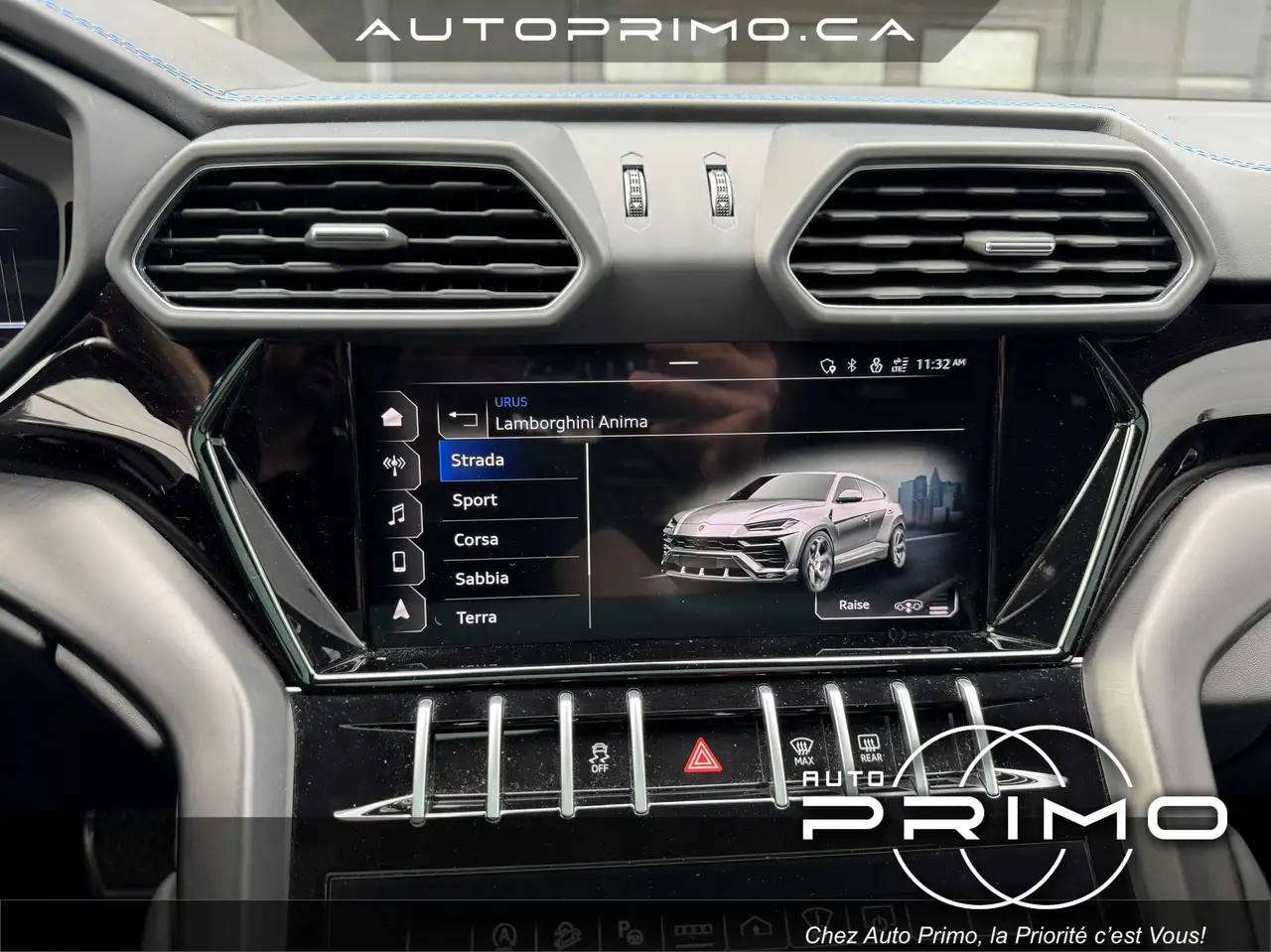 Lamborghini Urus - Image 42