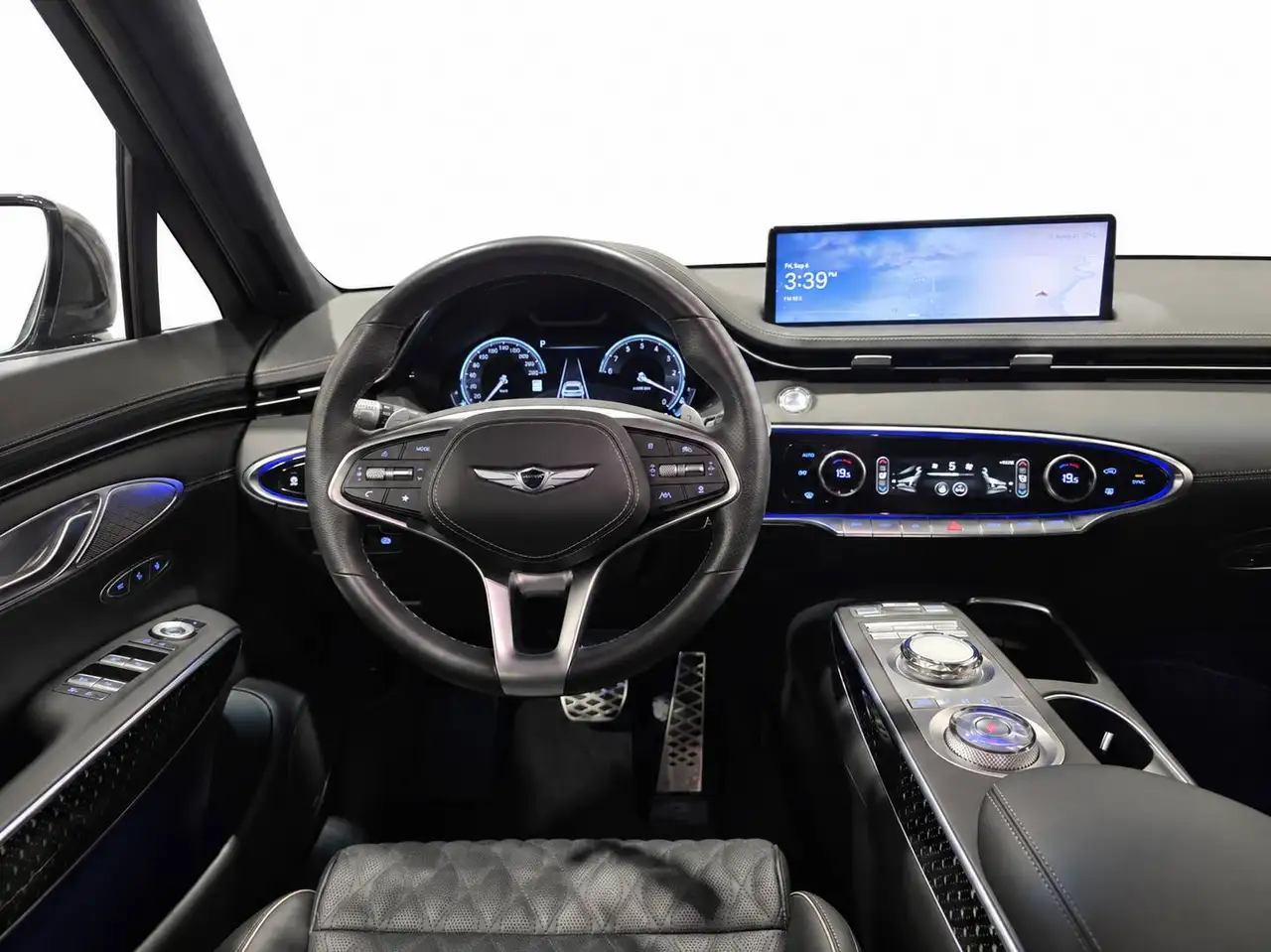 Genesis GV70 - Image 2