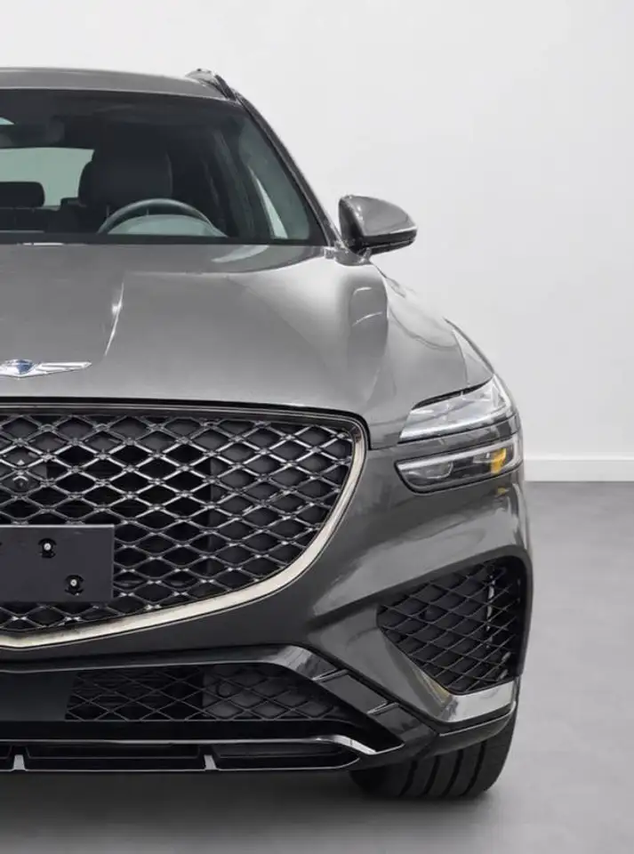 Genesis GV70 - Image 11