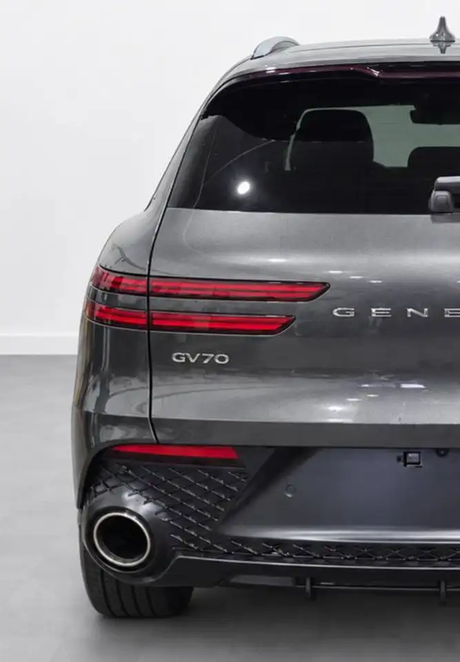 Genesis GV70 - Image 8