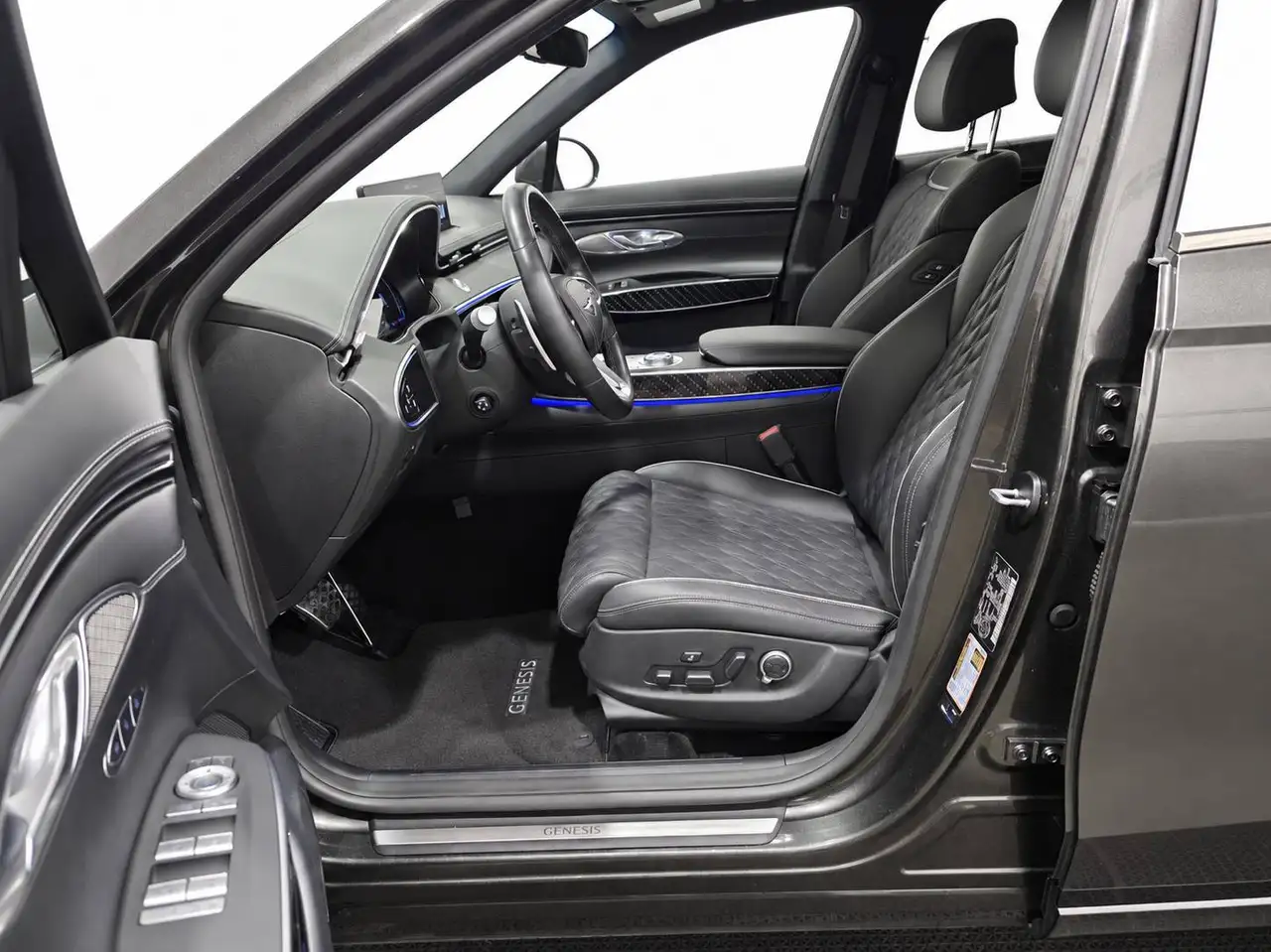 Genesis GV70 - Image 14