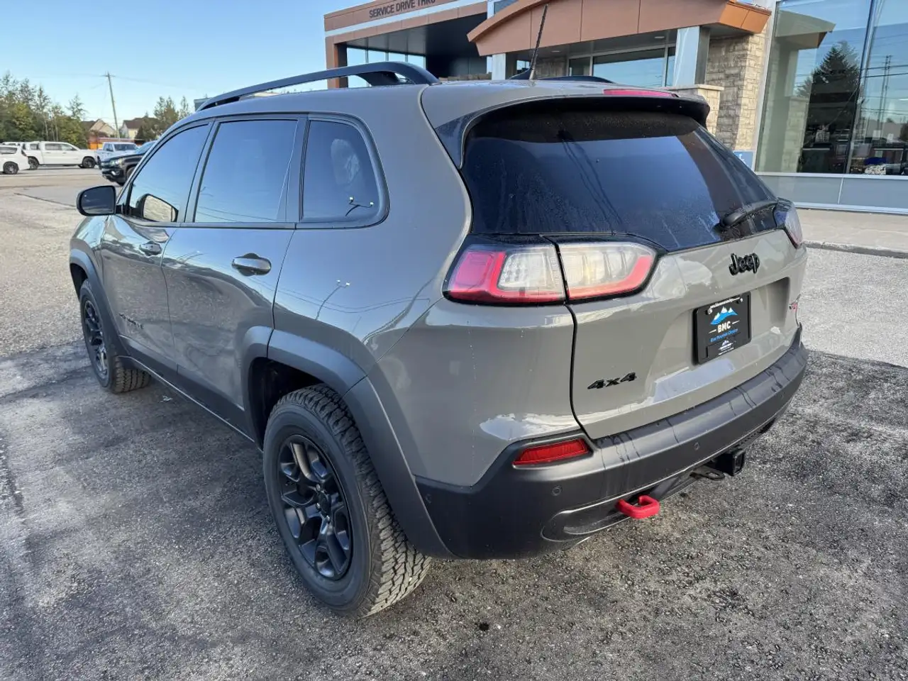 Jeep Cherokee - Image 3