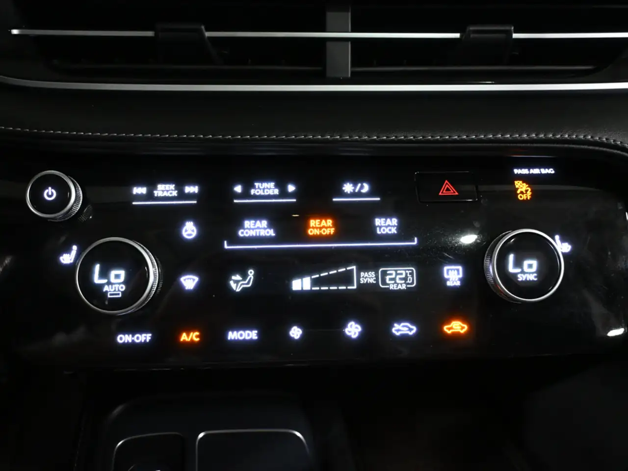 Infiniti QX60 - Image 19