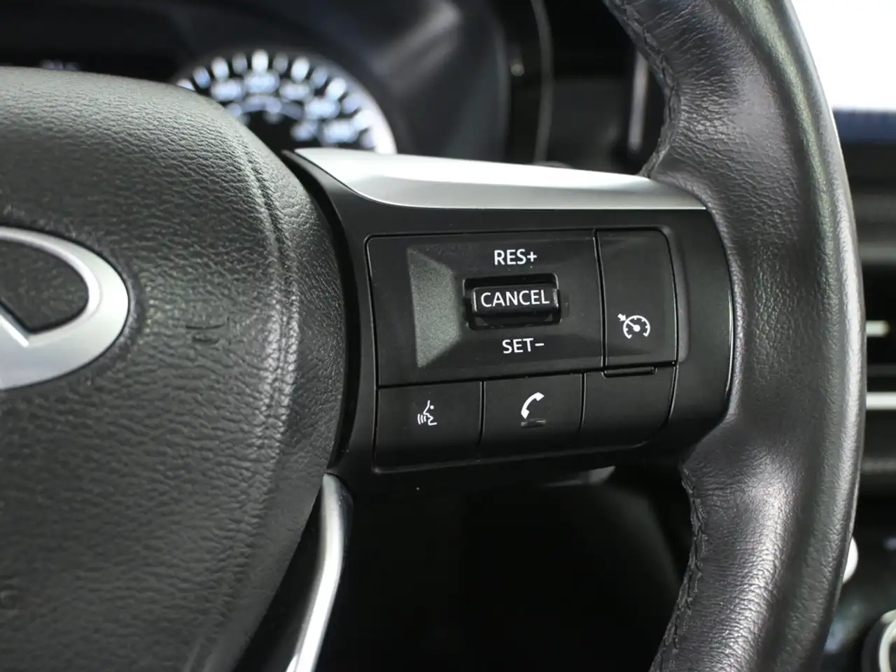 Infiniti QX60 - Image 16