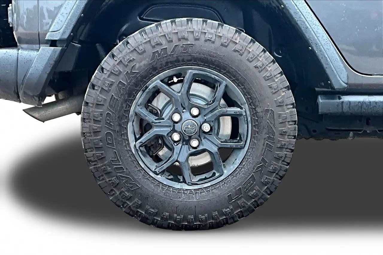 Jeep Wrangler - Image 40