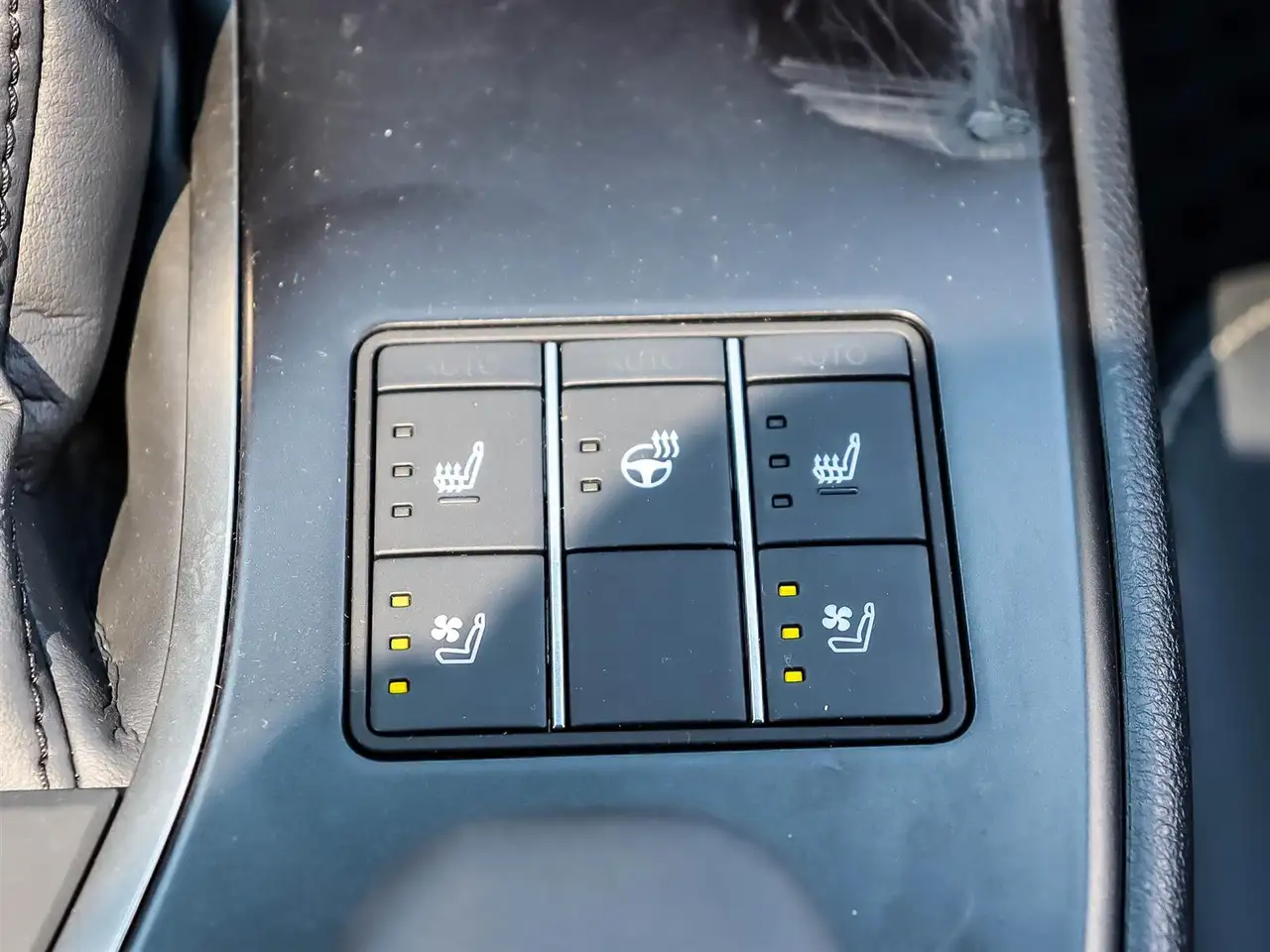 Lexus UX - Image 26