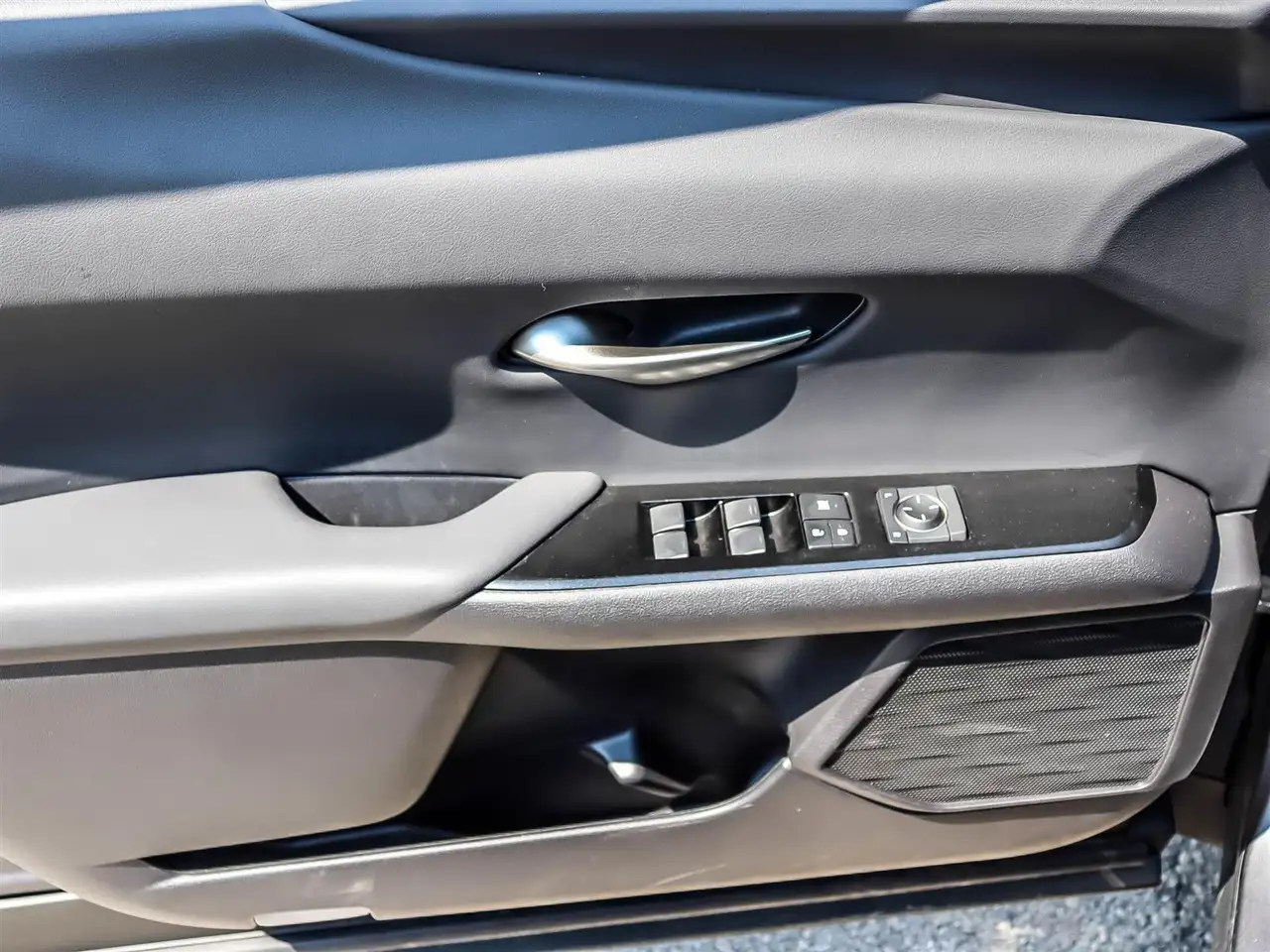 Lexus UX - Image 6