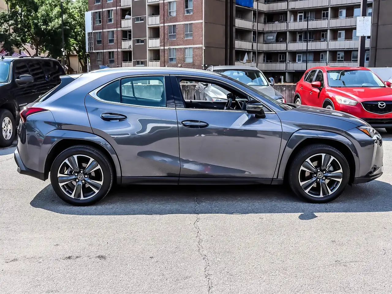 Lexus UX - Image 3