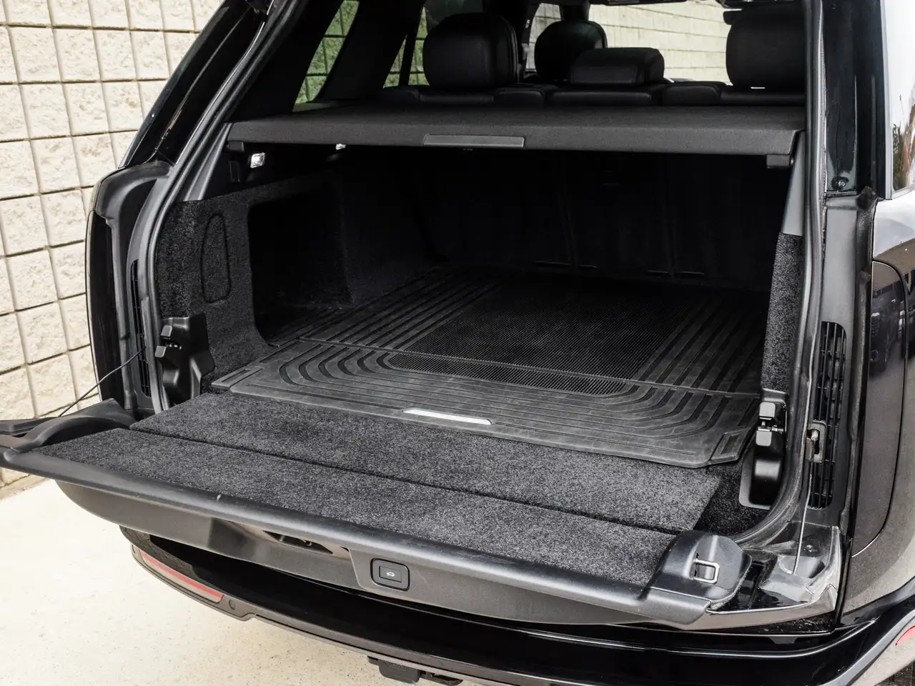 Land Rover Range Rover - Image 9