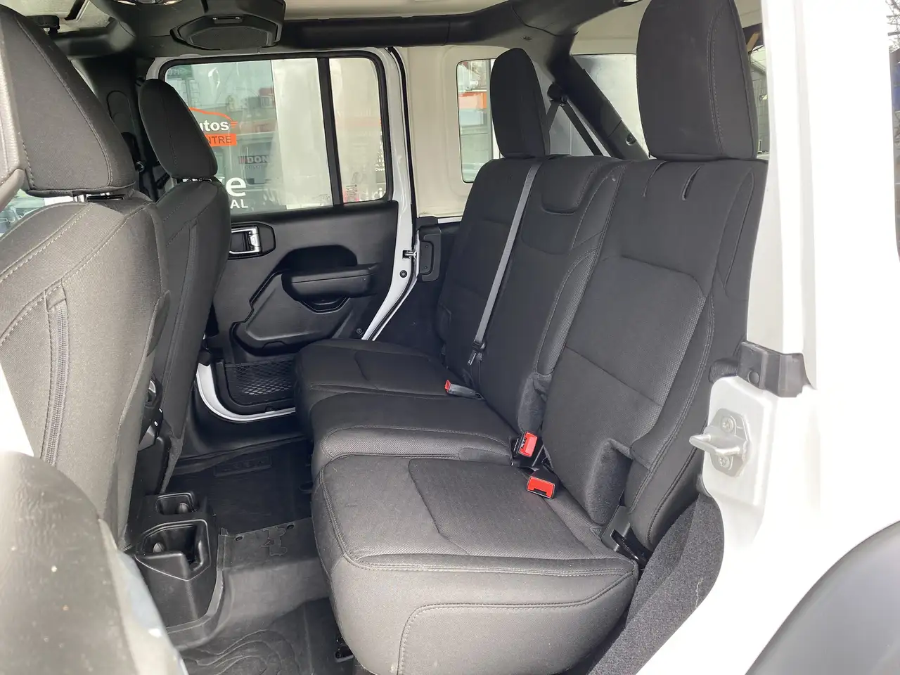 Jeep Wrangler - Image 7