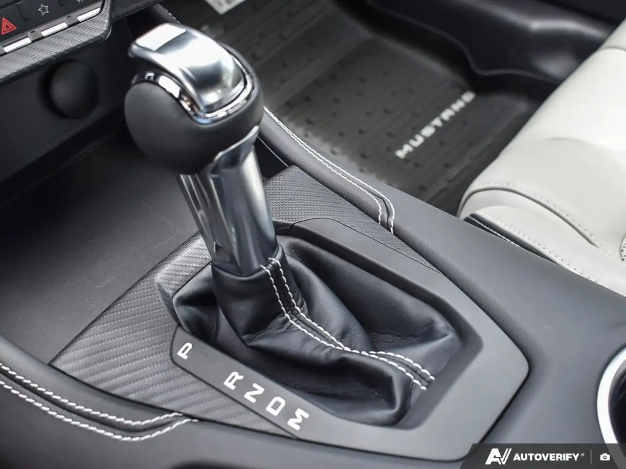 Ford Mustang - Image 21