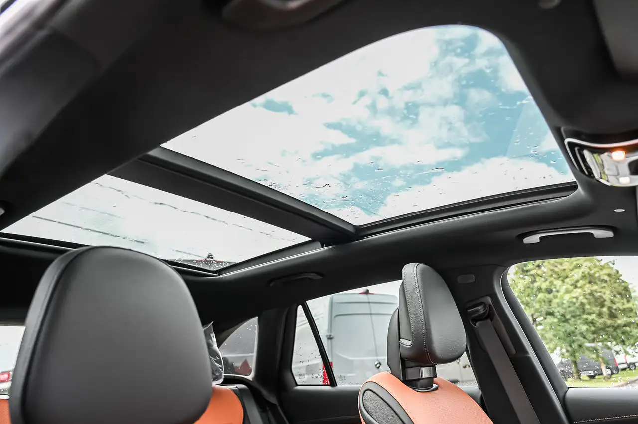 Mercedes-Benz GLC - Image 14