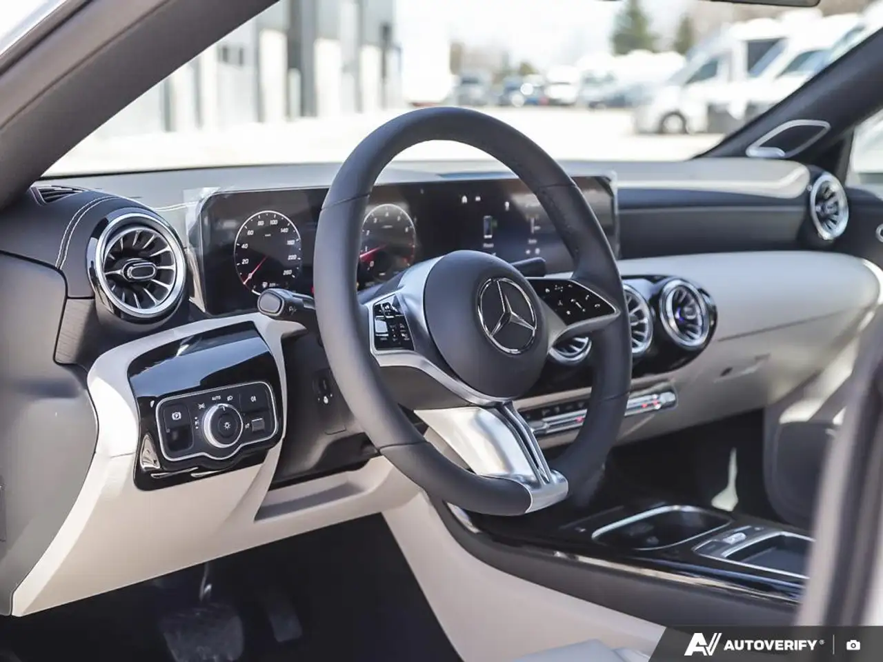 Mercedes-Benz CLA - Image 13