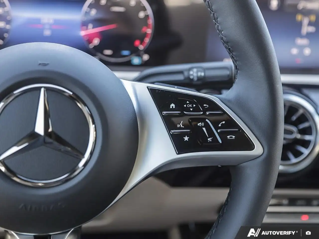 Mercedes-Benz CLA - Image 16