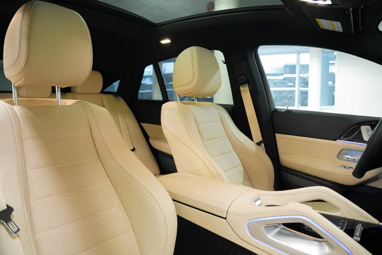 Mercedes-Benz GLE - Image 22
