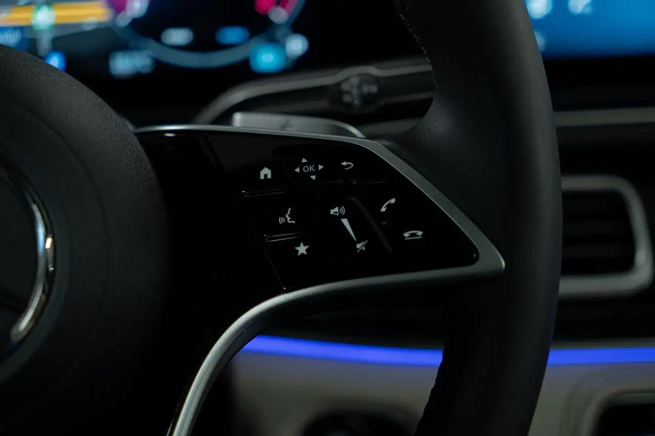Mercedes-Benz GLE - Image 15