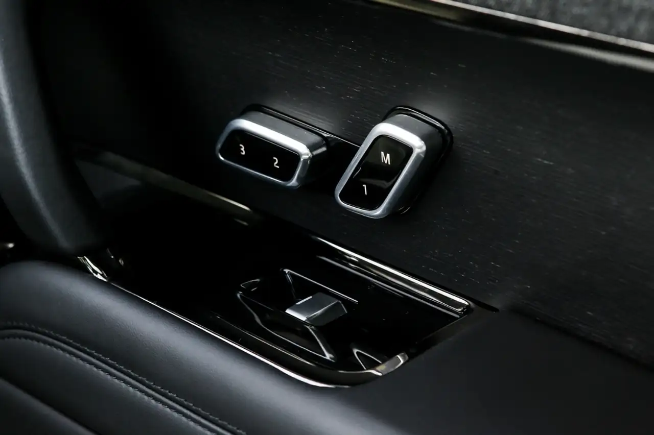 Land Rover Range Rover Sport - Image 26