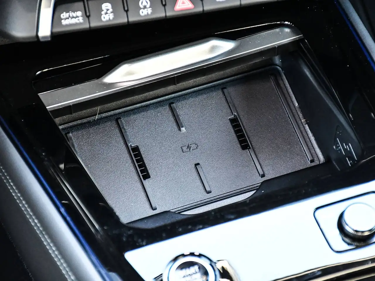 Audi Q3 - Image 24