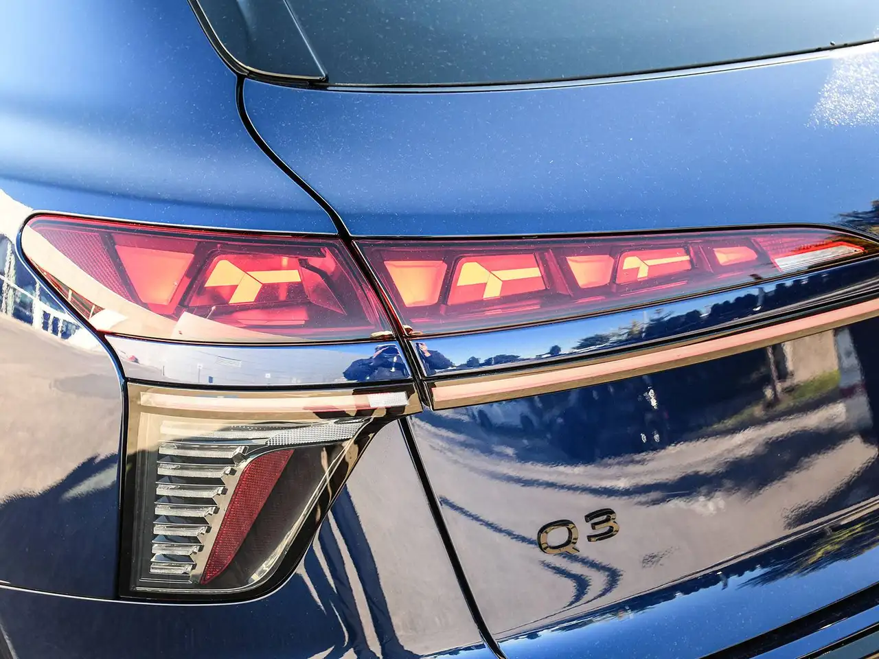 Audi Q3 - Image 7