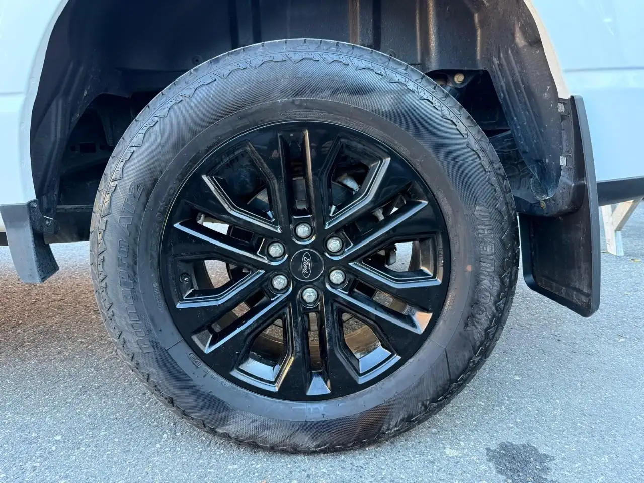 Ford F-150 - Image 9