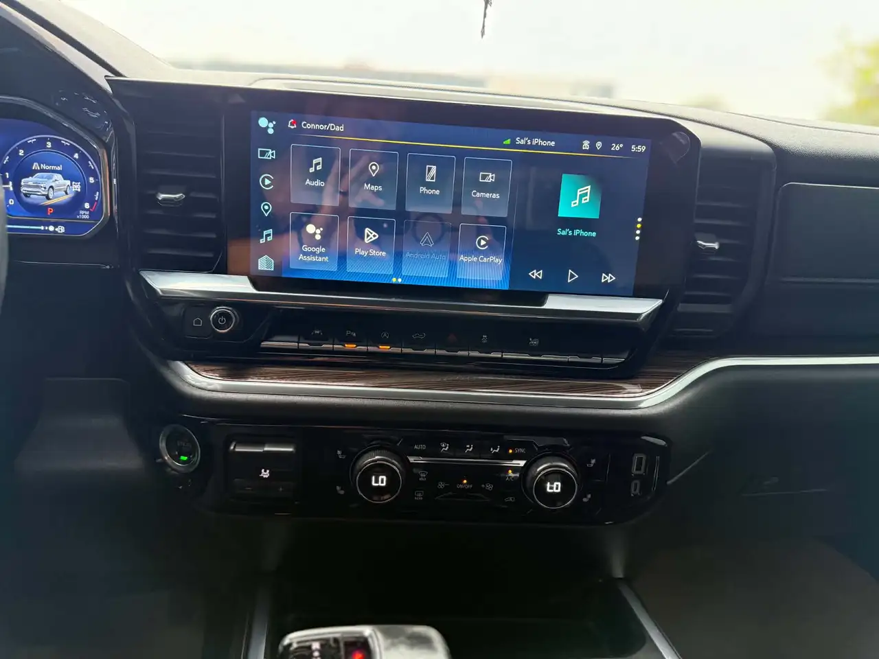 Chevrolet Silverado 1500 - Image 22