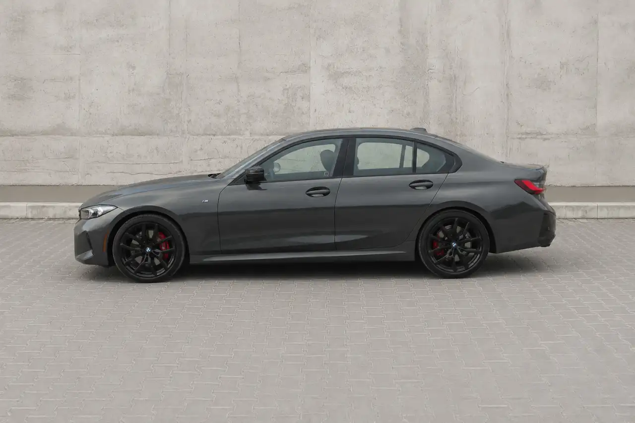 BMW 3 Series - Image 3