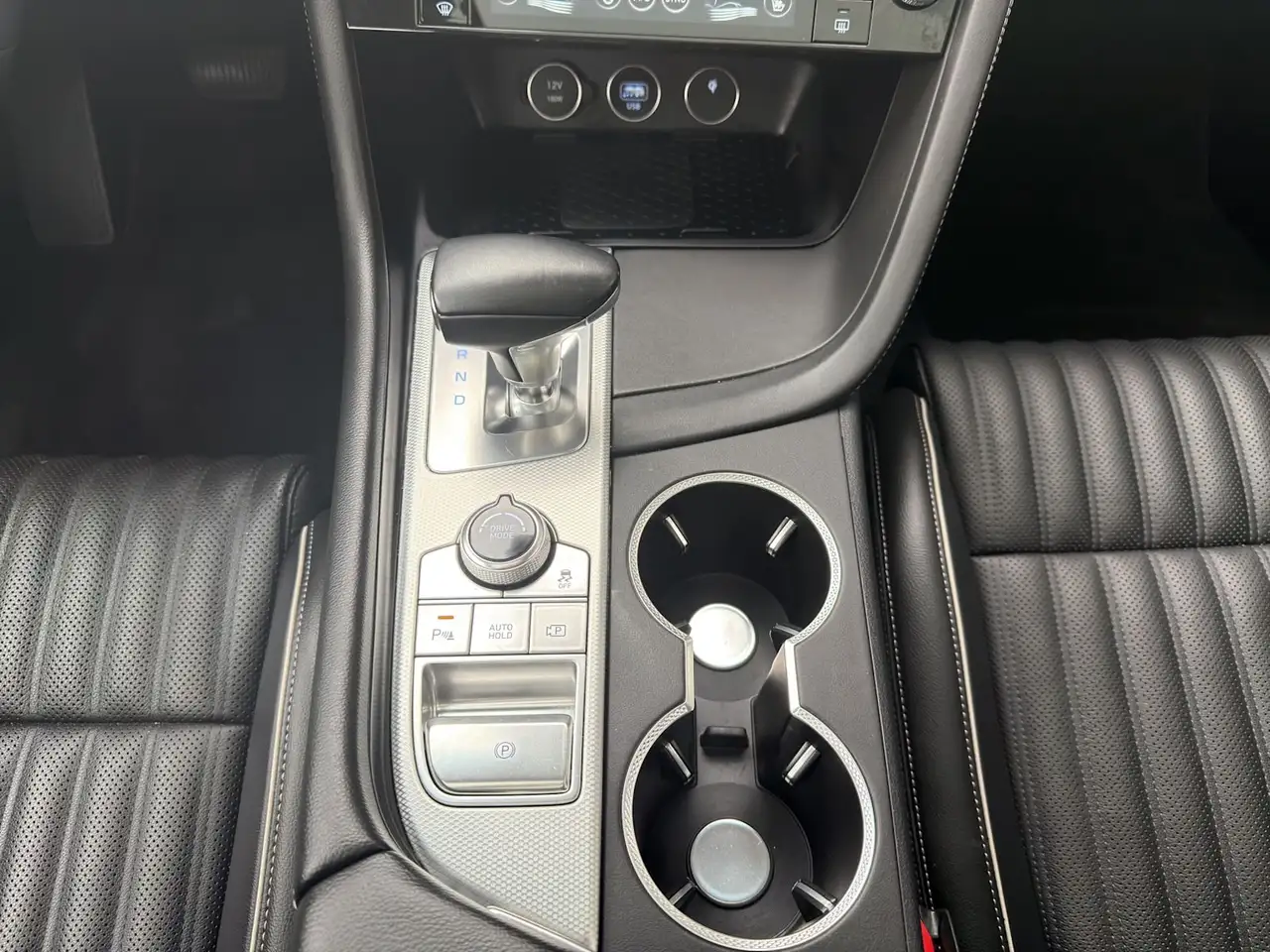 Genesis G70 - Image 17