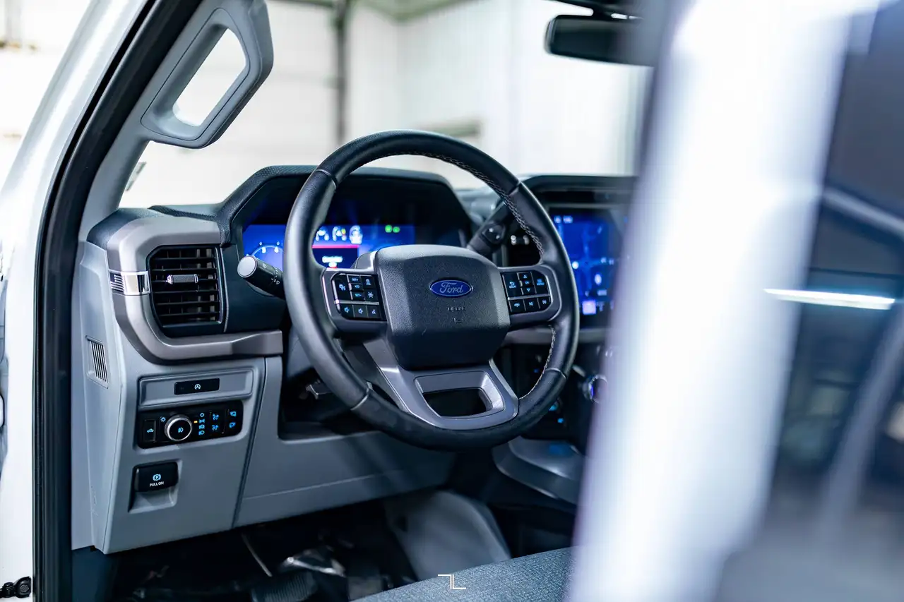 Ford F-150 - Image 12