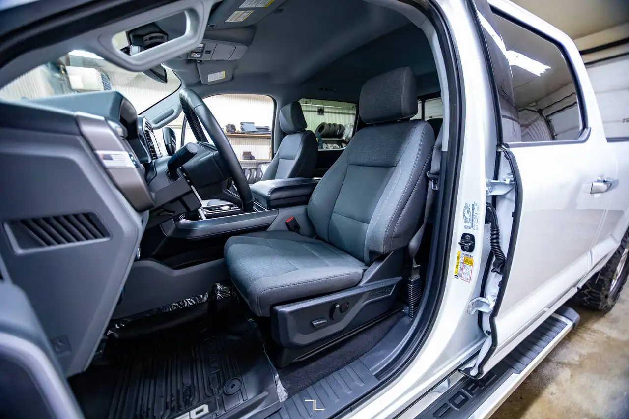 Ford F-150 - Image 13