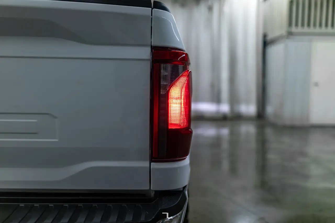 Ford F-150 - Image 10