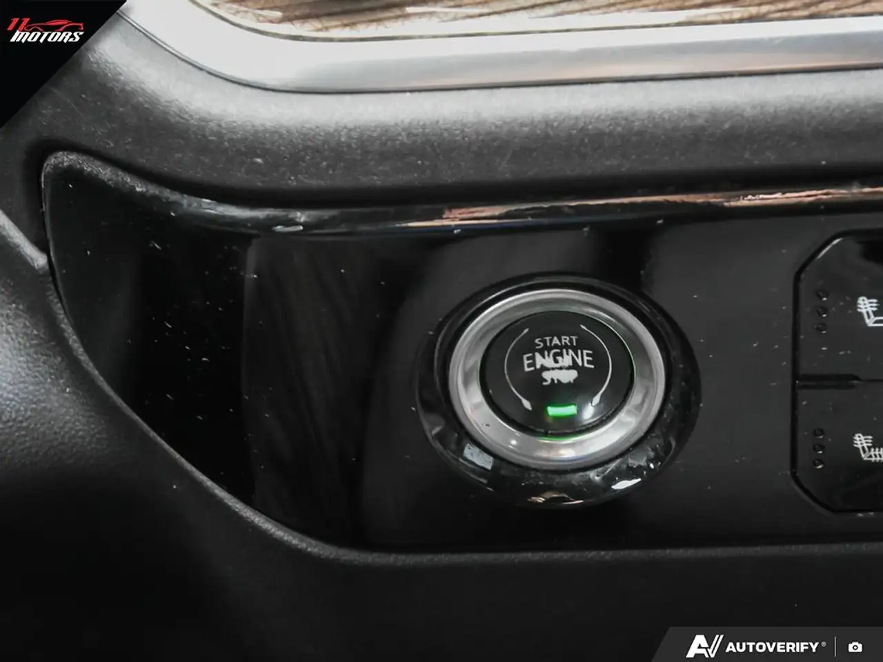 Chevrolet Silverado 1500 - Image 27