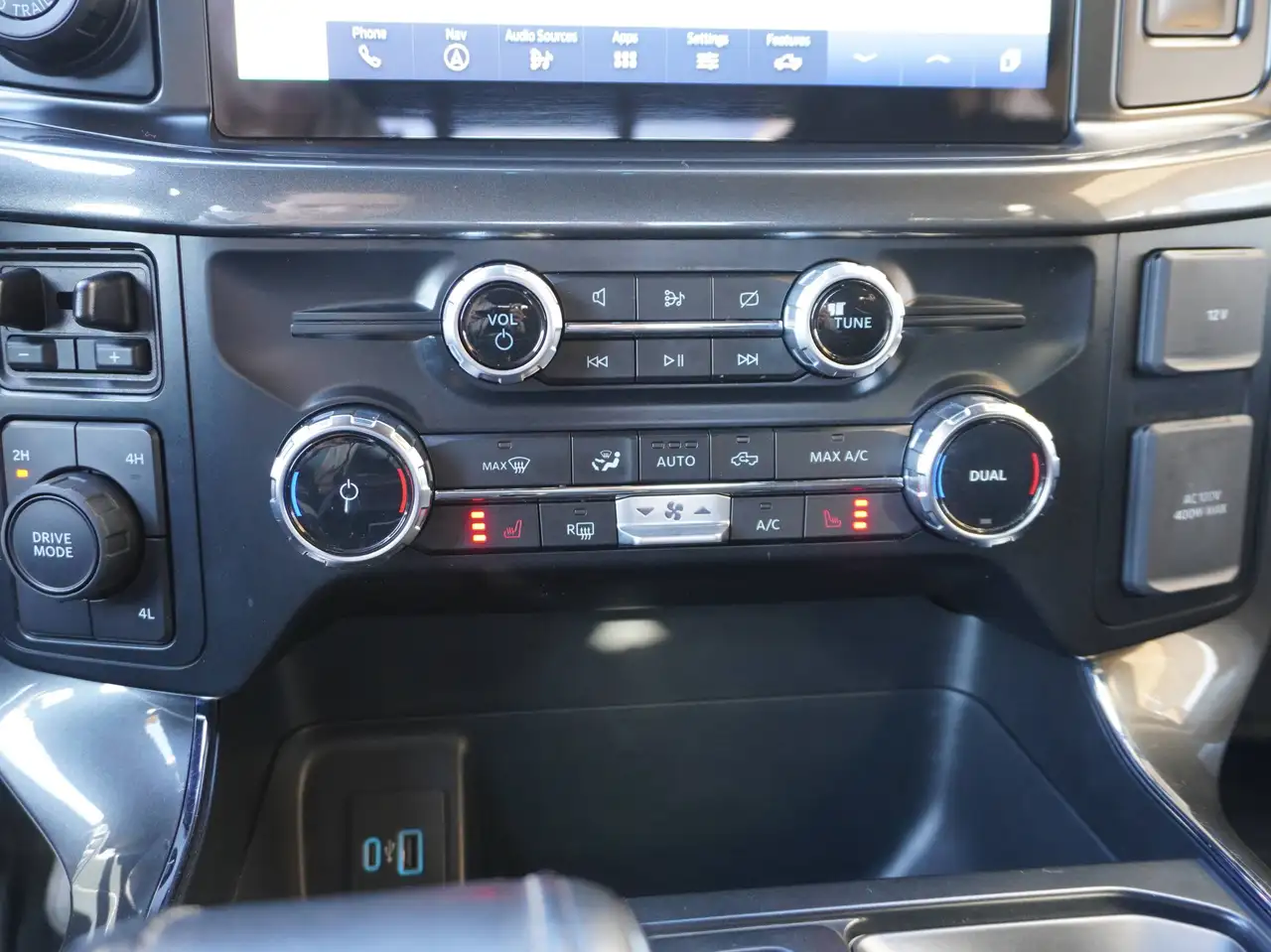 Ford F-150 - Image 32
