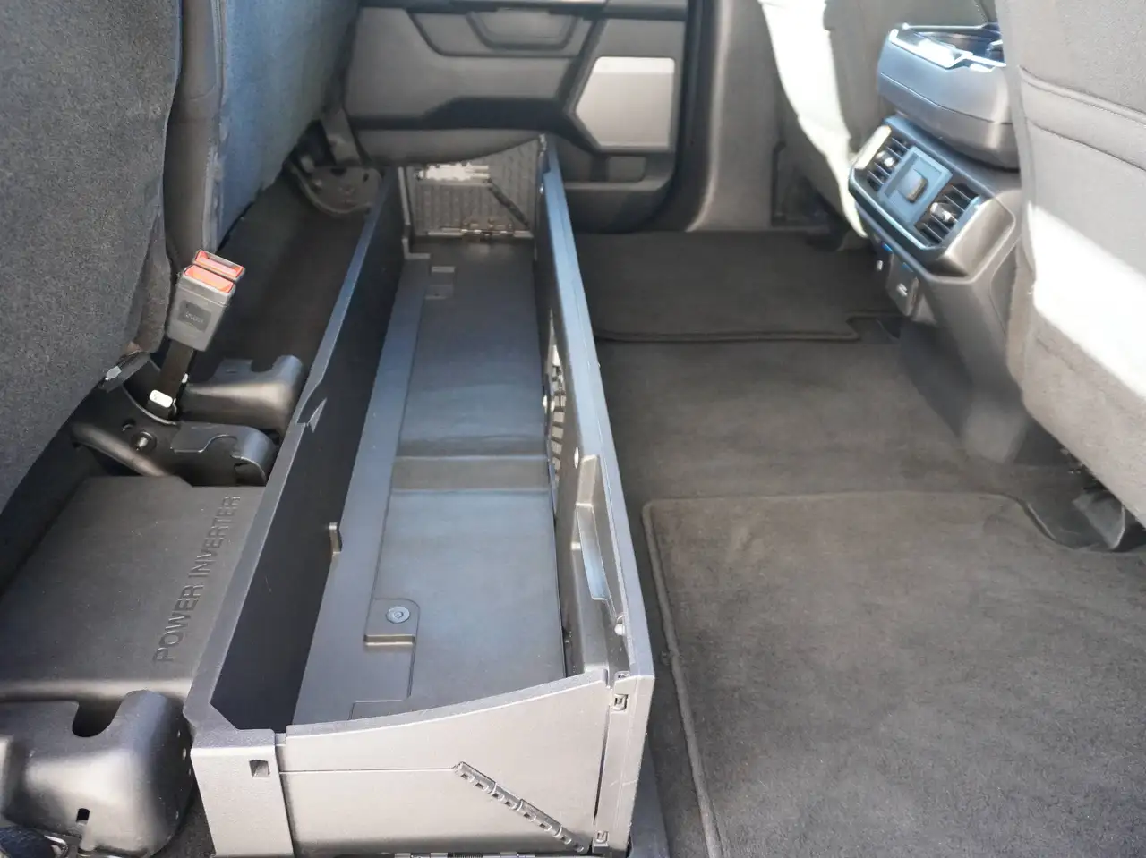 Ford F-150 - Image 41