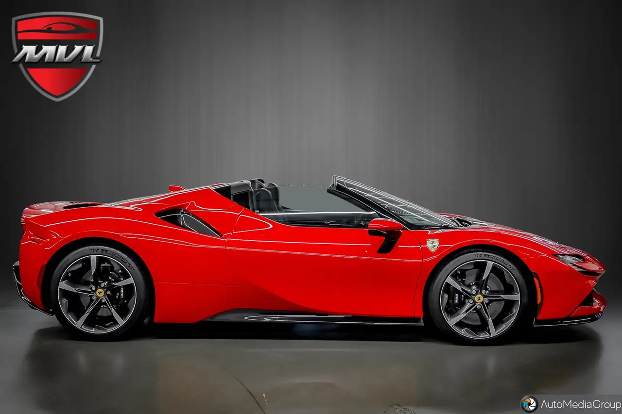 Ferrari SF90 Spider - Image 4