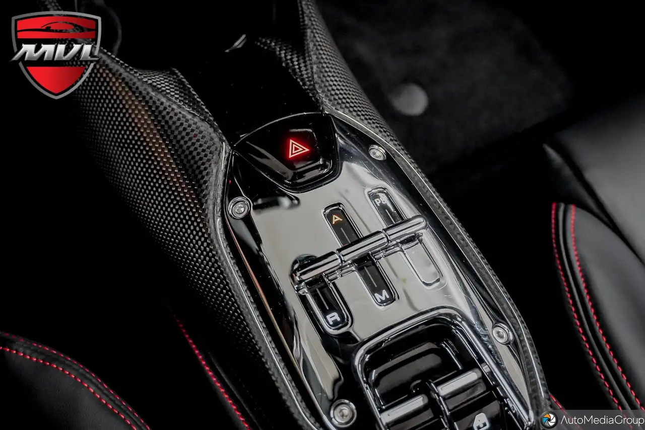 Ferrari SF90 Spider - Image 37