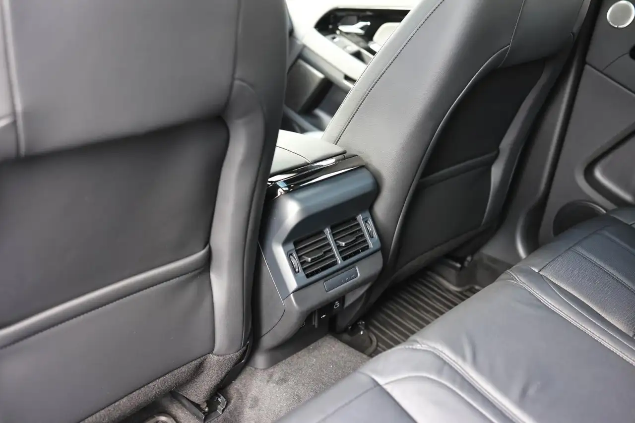 Land Rover Range Rover Evoque - Image 35