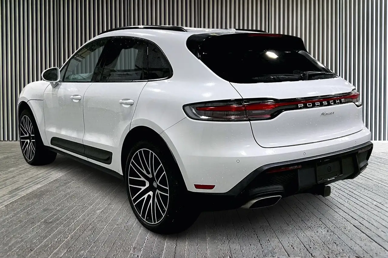 Porsche Macan - Image 4