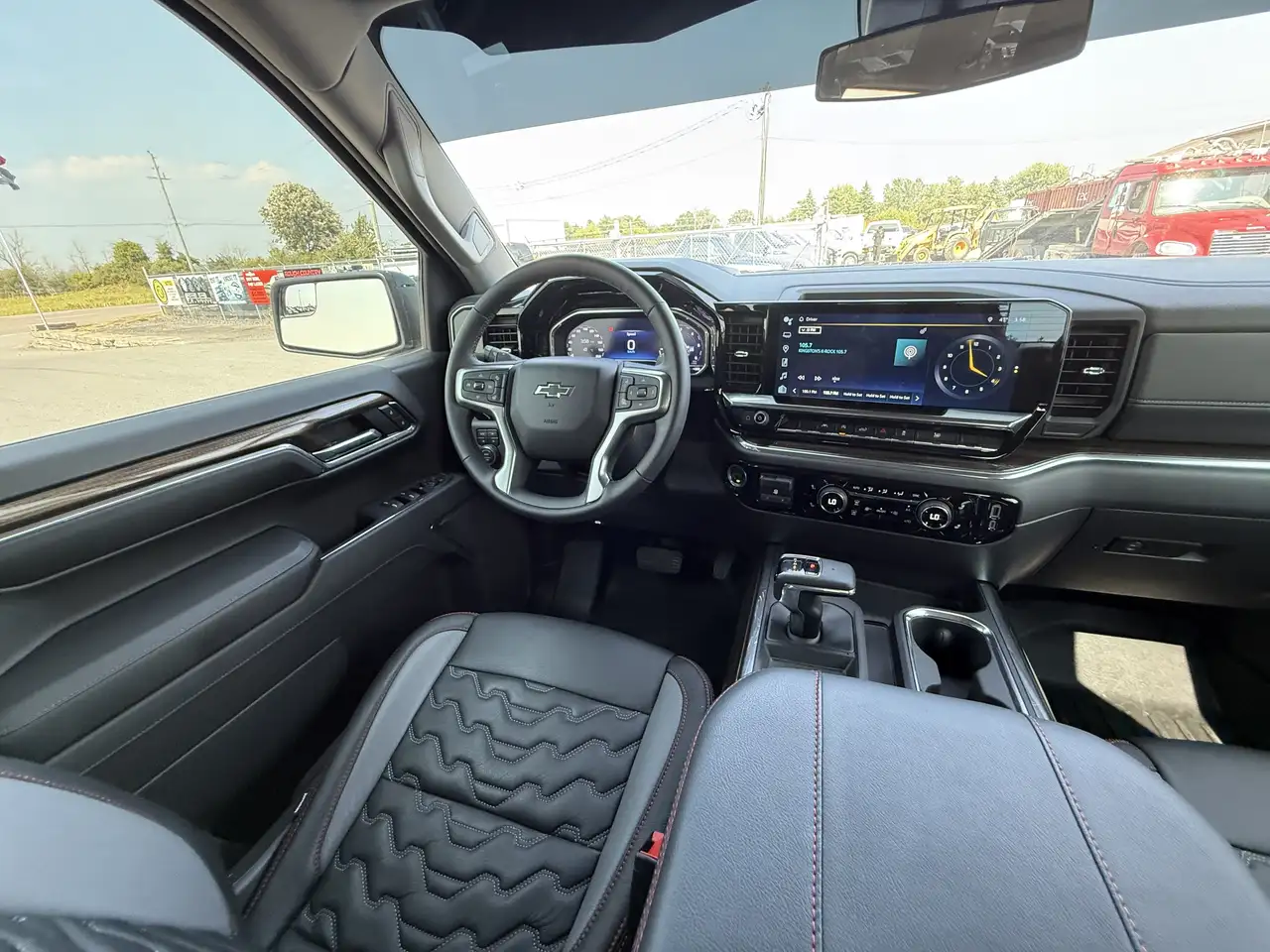 Chevrolet Silverado 1500 - Image 36