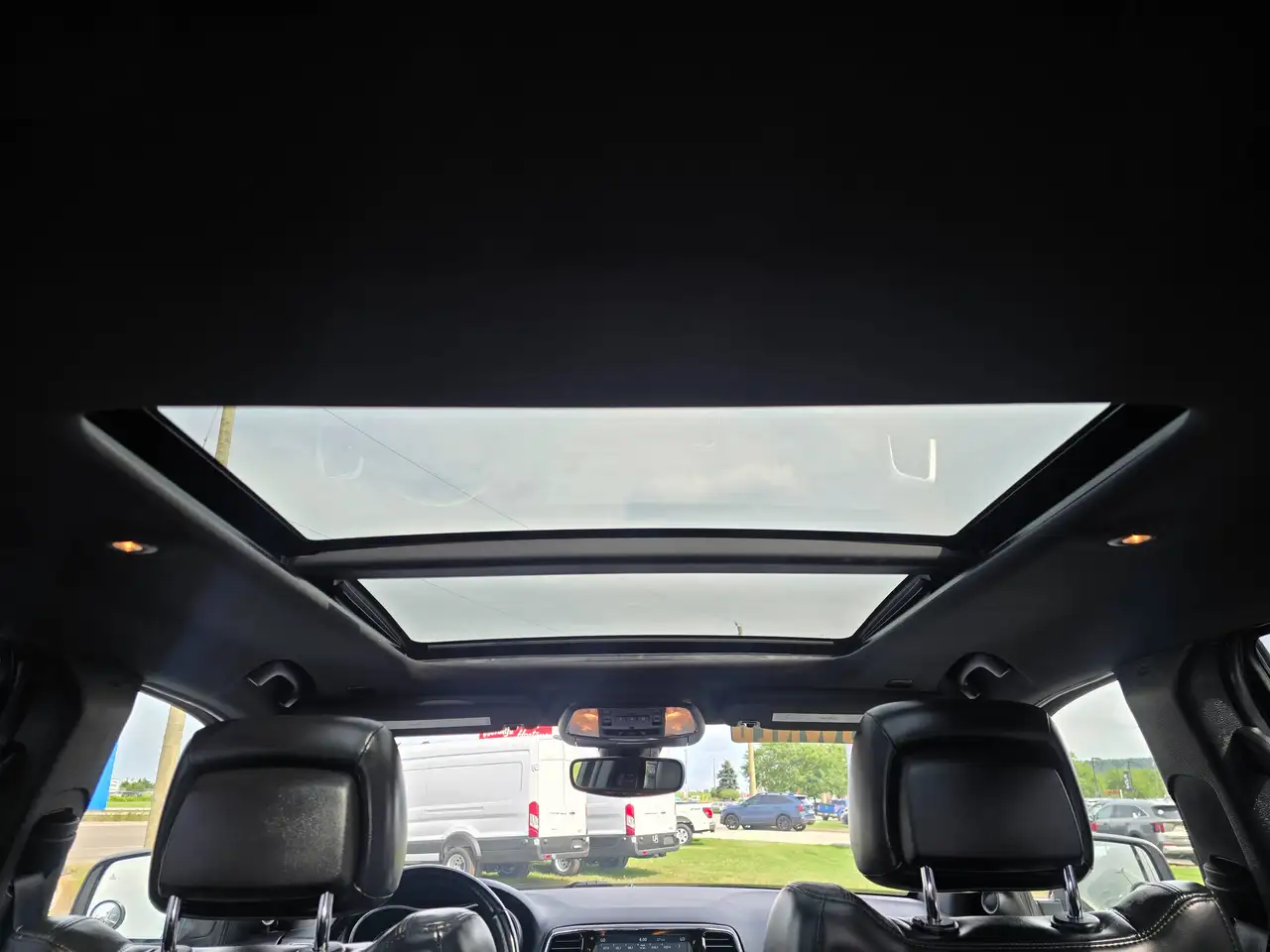 Jeep Grand Cherokee - Image 14