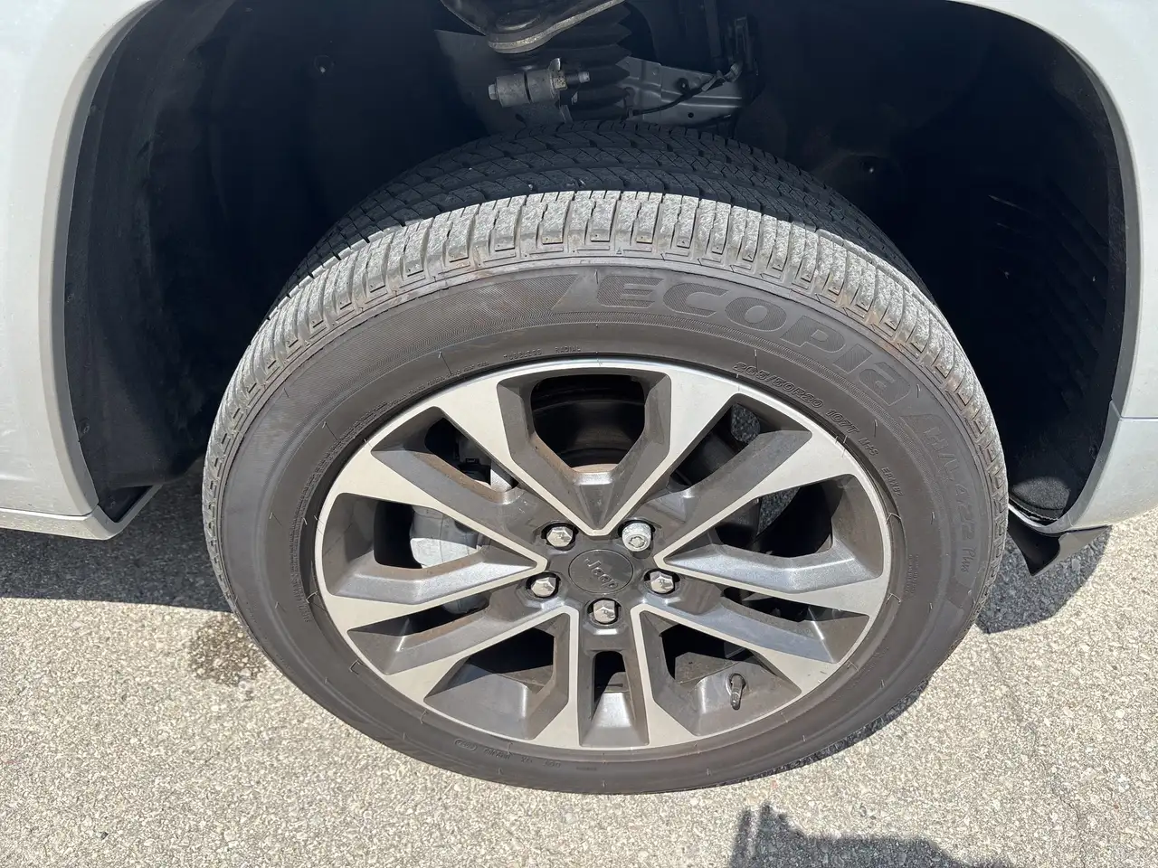 Jeep Grand Cherokee - Image 9